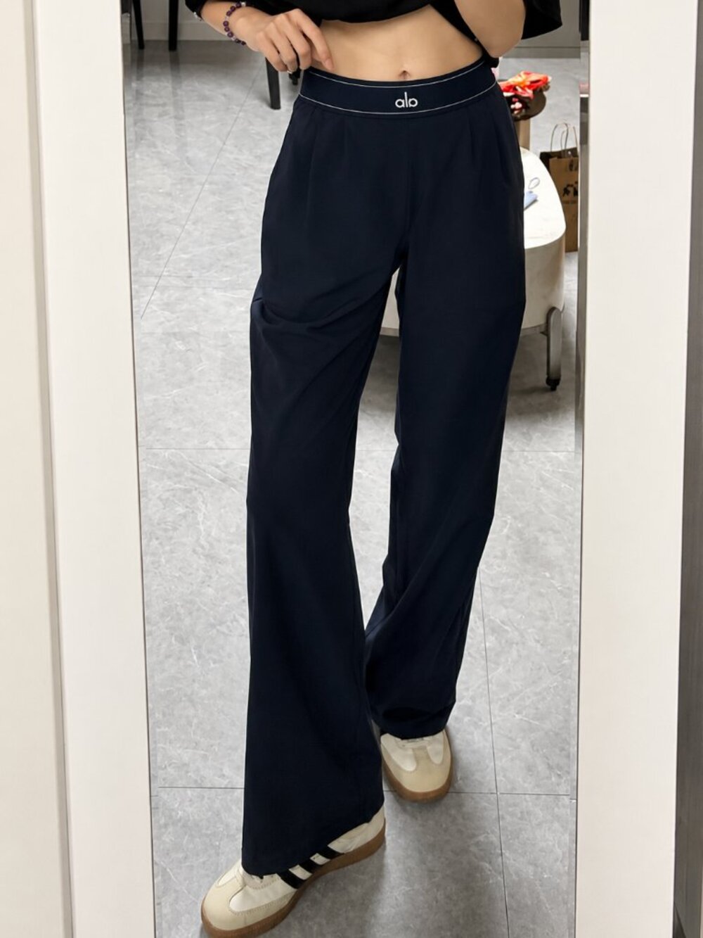 NWT 🖤 Black Alo Yoga Wide Leg Suit Up Pants 😁 High Waisted  |  (30" Inseam)